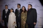 Aishwarya Rai Bachchan, Abhishek Bachchan, Jaya Bachchan at Abu Jani and Sandeep Khosla_s 25th year bash in Grand Hyatt, Mumbai on 8th Nov 2011 (28).JPG